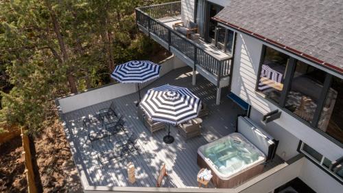 West Hills House | Big Sky by AvantStay Mountain Home w Great Views Hot Tub Al Fresco Dining