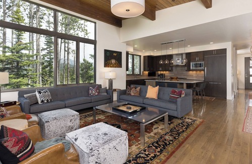 Big Sky Cabin | Big Sky Vacation Rentals: Silvertip 16 Alpine Bend