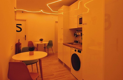 Rekaldeberri House | Bilbao ROOMS & KITCHEN Rekalde