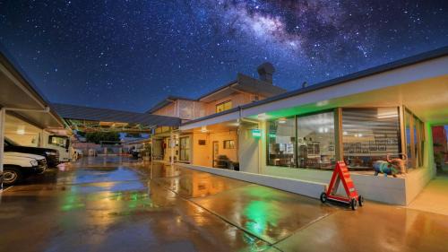 Biloela Hotel | Biloela Centre Motel & Grevillea Steakhouse & Bar