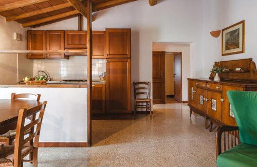 Montorsaio House | Bio Agriturismo Corte degli Ulivi