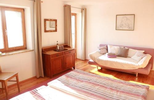 Seekirchen am Wallersee House | Bio Archehof Zachhiesen - stay & relax