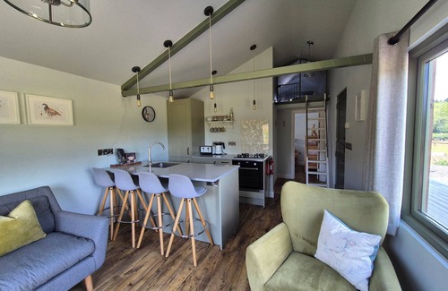 Caersws Cottage | BIRCH BANC RETREATS - BEDW, pet friendly, with a garden in Llanidloes