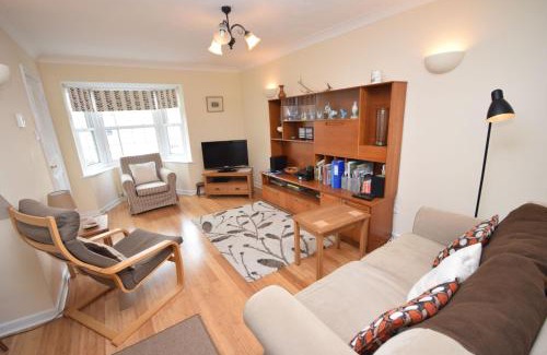 Midhurst House | Birch End, Midhurst