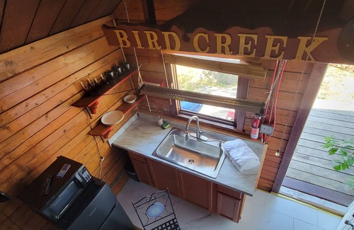 Bird Creek Cabin | Birdhouse Cabin Rental LLC/Near Girdwood or Anchorage