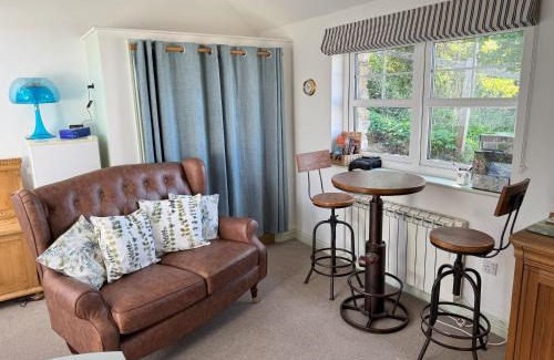 Castle Douglas House | Birds Nest