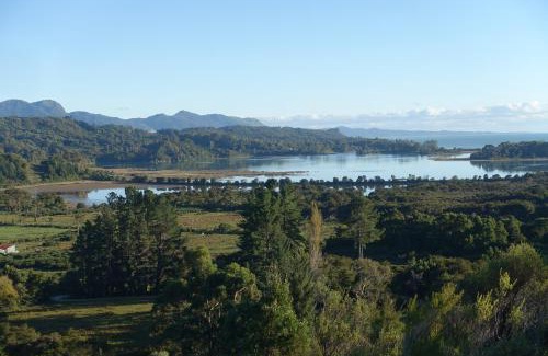 Parapara House | Birdsong Retreat
