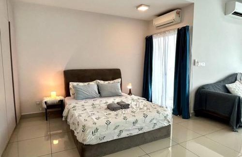Ara Damansara Apartment | Biz Studio near Oasis Corporate Park H2O Medalla CittaMall Subang Airport