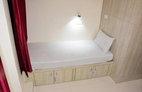 Bandra East Hostel | BKC Corporate Hostel Ac Dormitory