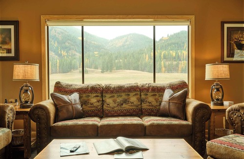 Superior Cabin | Black Bear Lodge - Alpine Falls Ranch