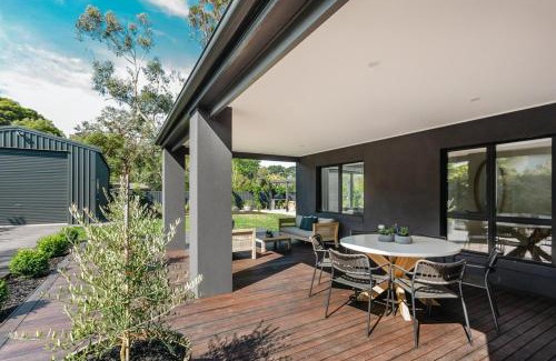 Balnarring House | Black Beauty Balnarring