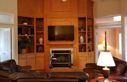 Black Diamond Villa | Black Diamond Beauty with Concierge Service