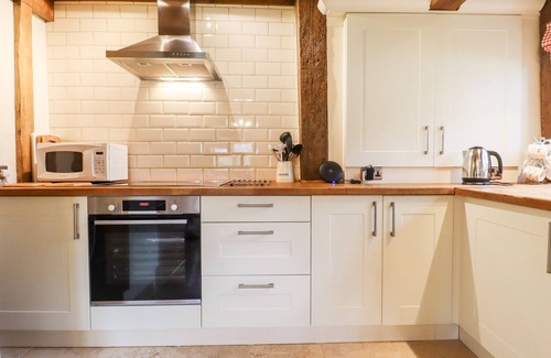 Etchinghill Cottage | Blackbird Cottage