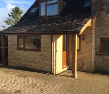 Birdlip Cabin | Blacklaines Annexe