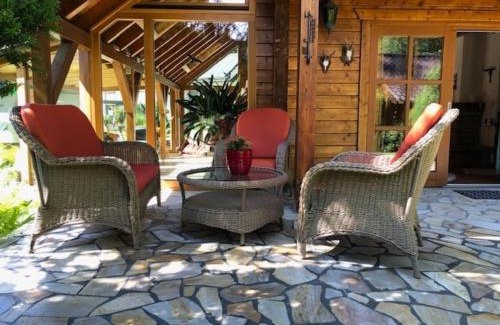 Brieselang House | Blockhaus am Waldrand