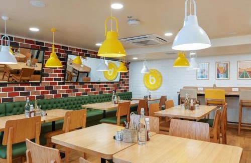 Ahmedabad Hotel | Bloom Hotel SG Highway