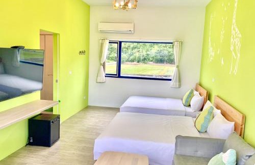 Guanshan House | Blue and White Style Holiday B&B