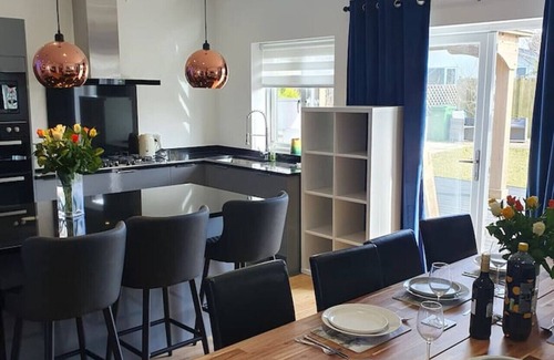 Trearddur Bay House | Blue Bay Villa in Trearddur Anglesey