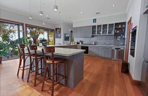 Raymond Island House | Blue Doors on the Lakes: Escape to a beautiful waterfront home on the Island