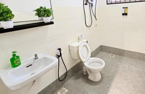 Kampar House | Blue House Kampar 3BR Family Suite-Kids Playroom Near UTAR