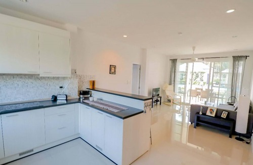 Huai Yang House | Blue Marine Villas, about 150 meters from the beach