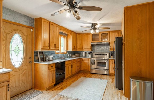 Mount Aetna House | Blue mountain retreat