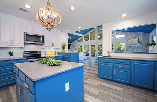 Tool House | Blue Skies Lakefront, Beautifully Remodeled Home