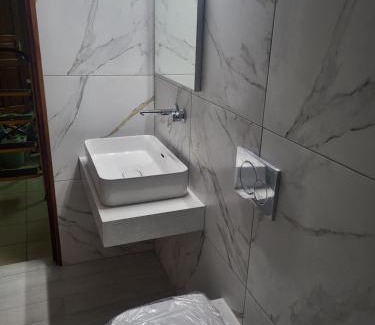 Fry Apartment | Blue Sky