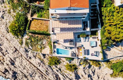 Gorica Villa | Blue Views Villa with Heated Pool & Jacuzzi