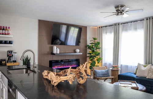 Lee's Summit House | Blue Villa - Luxe 3BR - Games, EV Charger, Hot Tub, Walk to DTWN LS