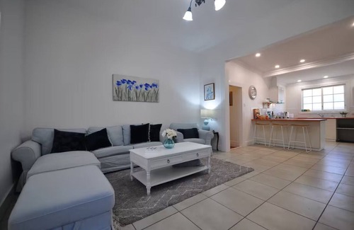 Moyhu House | Blue Wren Cottage, King Valley.