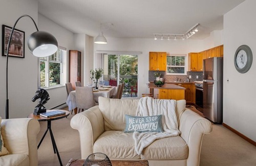 Blueberry Hill House | Blueberry Hill Premium Area