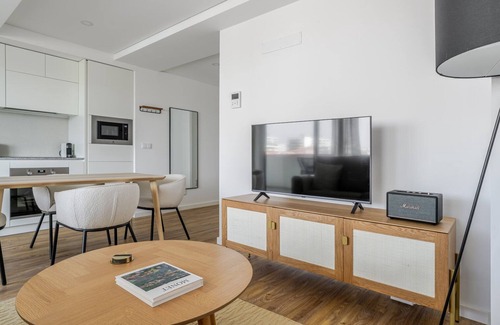 Casal da Ladeira Apartment | Blueground | Alvalade, terrace, nr Campo Grande