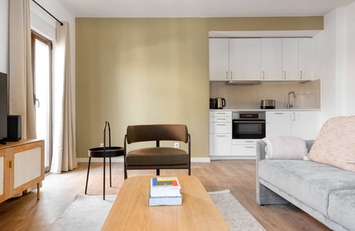 Sao Jose Apartment | Blueground | Principe Real, fully furnished