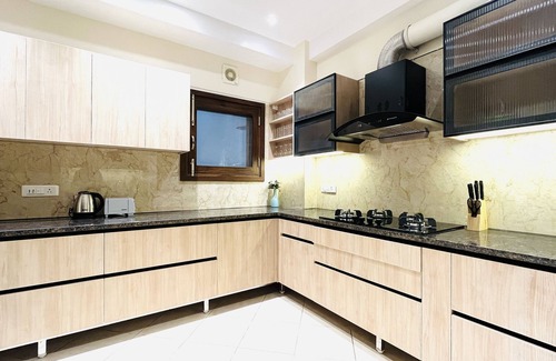 Saket Apartment | BluO 3BHK CityWalk Mall, MAX Saket -Lift, Balcony