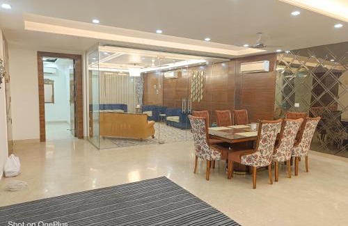 DLF Phase 1 House | BnBBuddy Home Gurugram