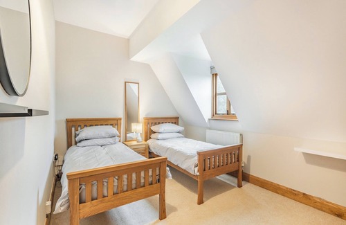 Ringland Cottage | Boasting something for everyone.