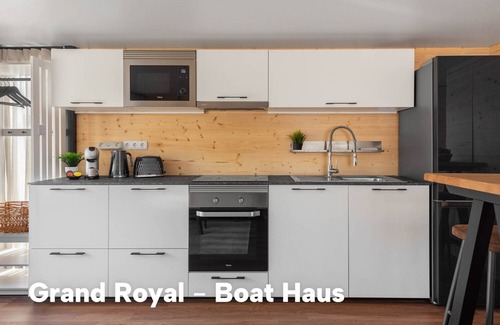 La Linea de la Concepcion Boat Rental | Boat Haus Mediterranean Experience Alcaidesa La Linea