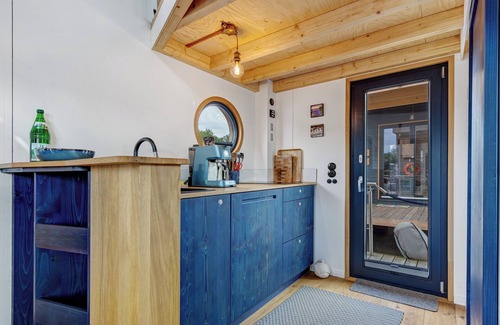 Neuland Boat Rental | Boat 'Wunderschönes Tiny Hausboot Undine' with Shared Terrace and Wi-Fi