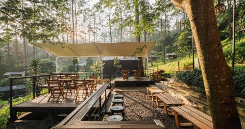Pacet Resort | Bobocabin Pacet, Mojokerto