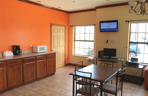 Brownsville Hotel | Boca Chica Inn & Suites Brownsville