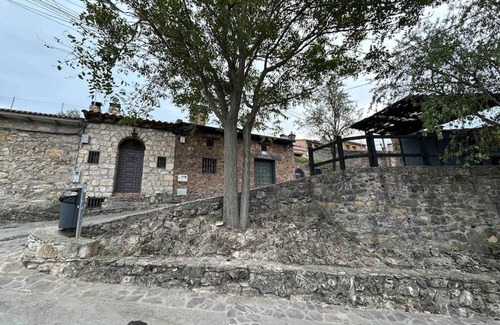 El Molar Apartment | Bodega típica en El Molar sin camas ni dormitorios