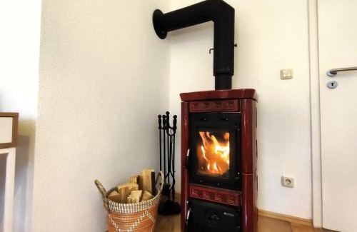 Kranichfeld Apartment | BohnApartments Juwel am See, mitten in der Natur - Parkplatz - Kamin - WLAN - Nähe Erfurt