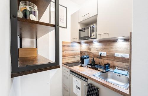Graz City Centre Apartment | Boho Living Studio - Historic City Center with Free Parking by HERO HOMES