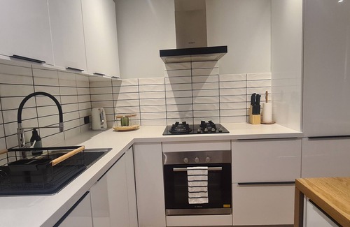 Werribee Apartment | Bon Voyage