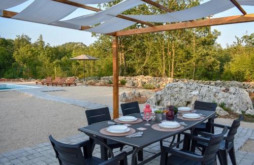 Neoric Villa | Bonaventura - Countryside Villa near Split with Private Pool