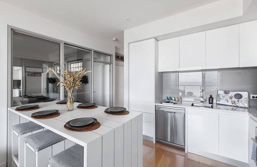 Bonbeach Apartment | Bonbeach Bliss Contemporary Waterfront Living