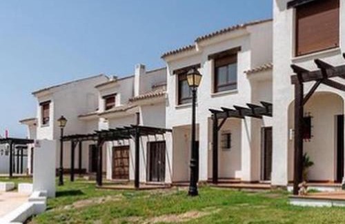 El Ronquillo House | Bonita casa a estrenar en paraje natural a 35 minutos de Sevilla