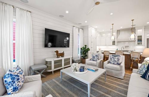 Seaside House | Book a Fall Stay Today! Forget Me Not- Seaside! 5 Adult Bikes! Great Location!