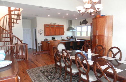 St. George Island House | BOOK NOW.LARGE FAMILY!3 kitchens sleeps 18,5000+ sqftPOOL